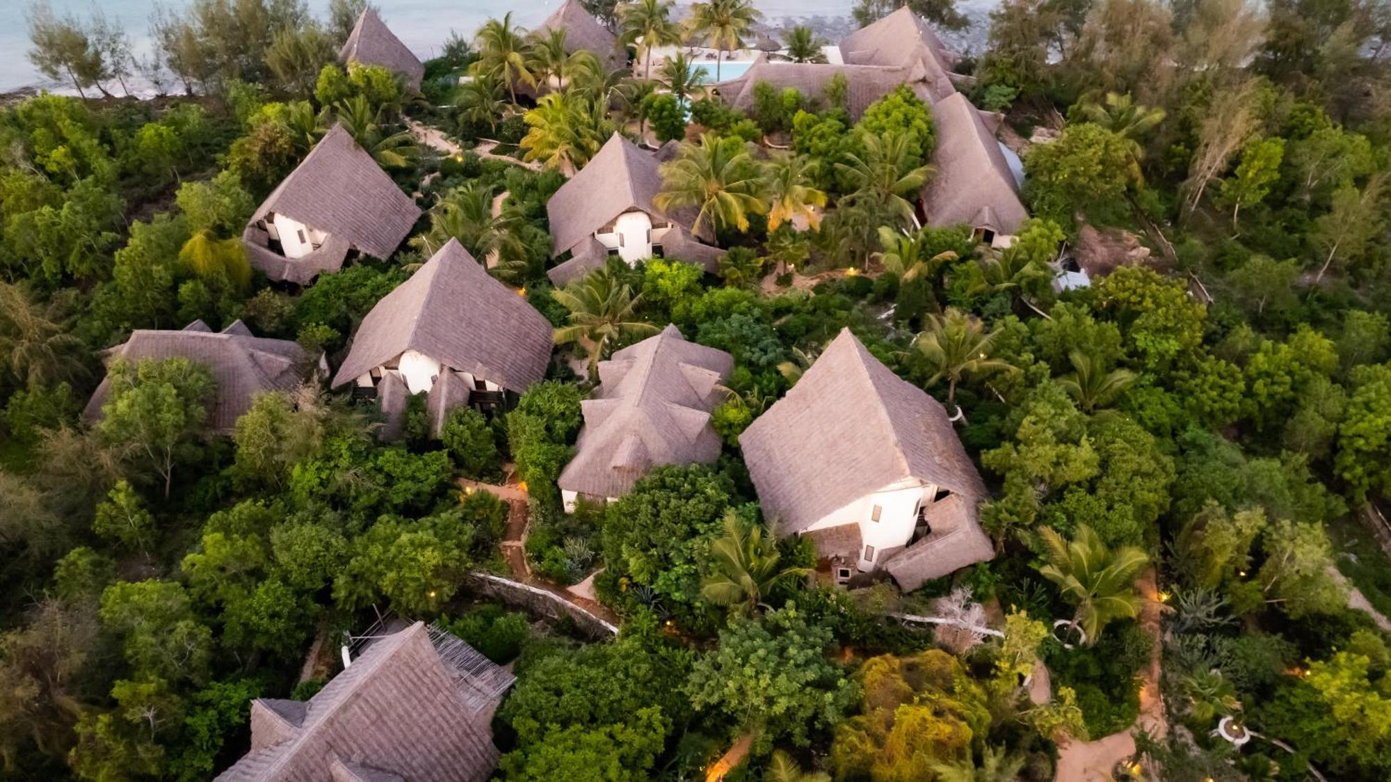 Sunshine Marine Lodge Matemwe  Exterior photo