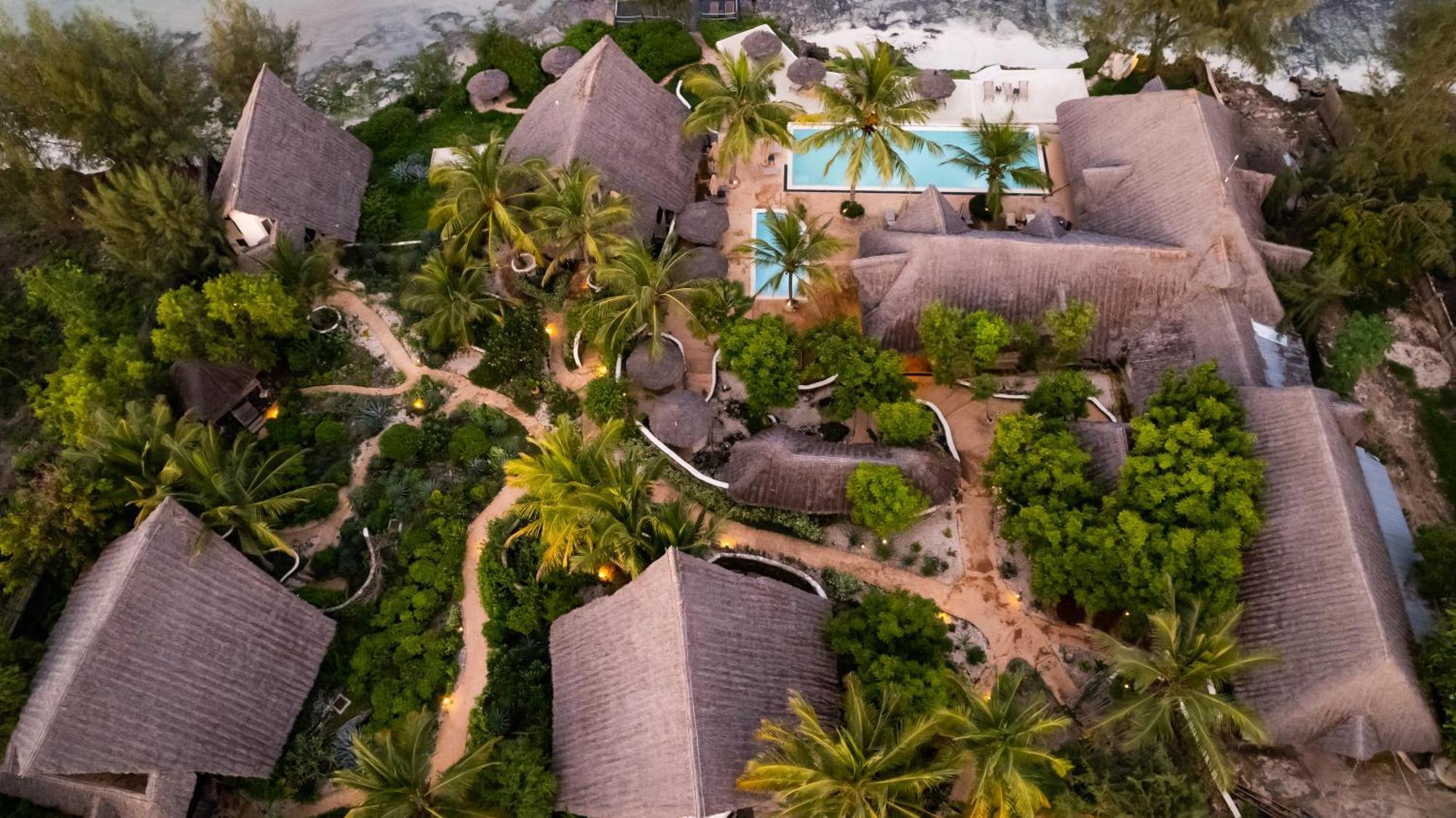 Sunshine Marine Lodge Matemwe  Exterior photo